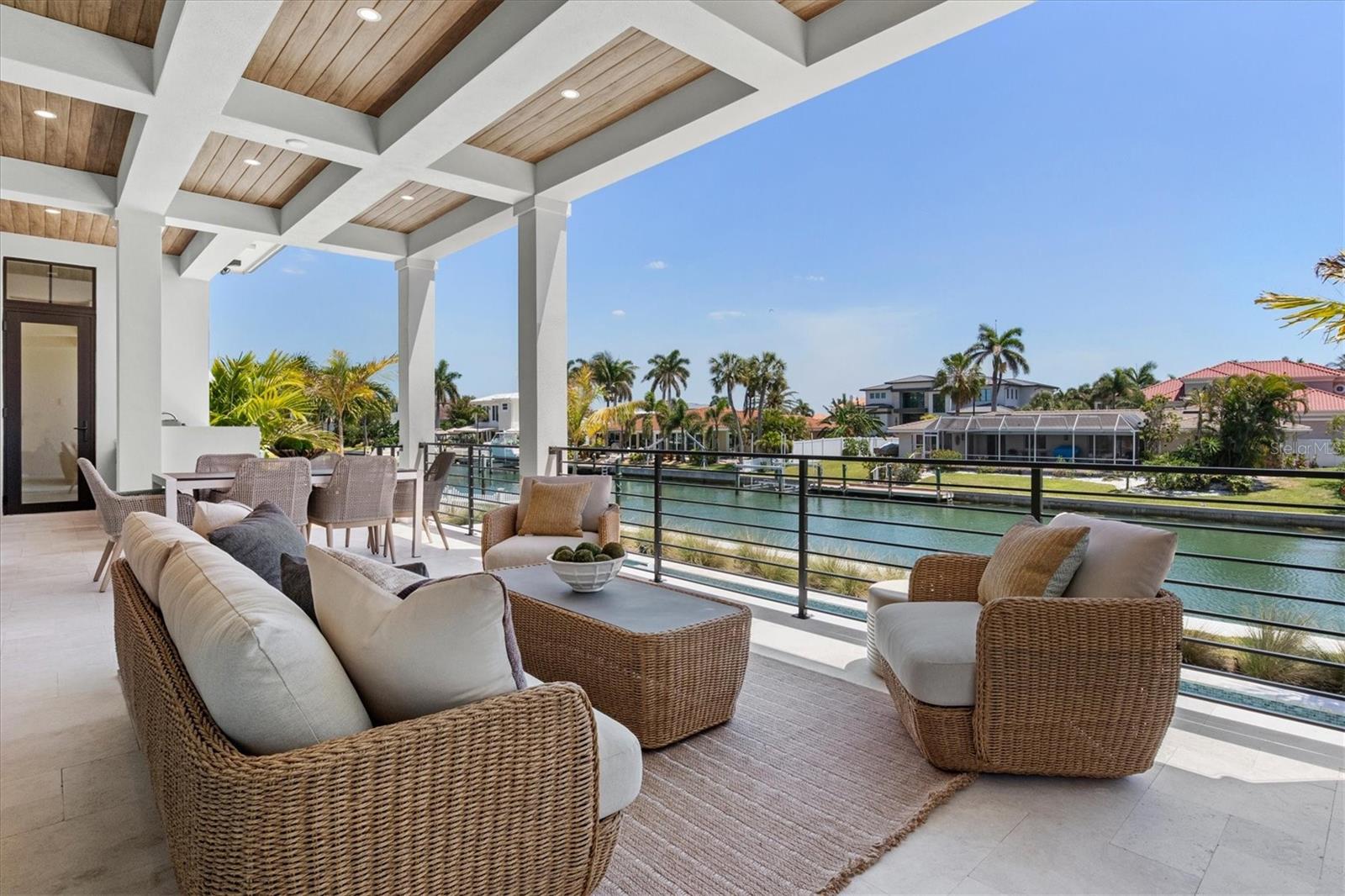 COUNTRY CLUB SHORES IV - Residential