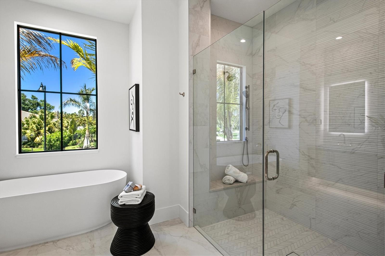 COUNTRY CLUB SHORES IV - Residential