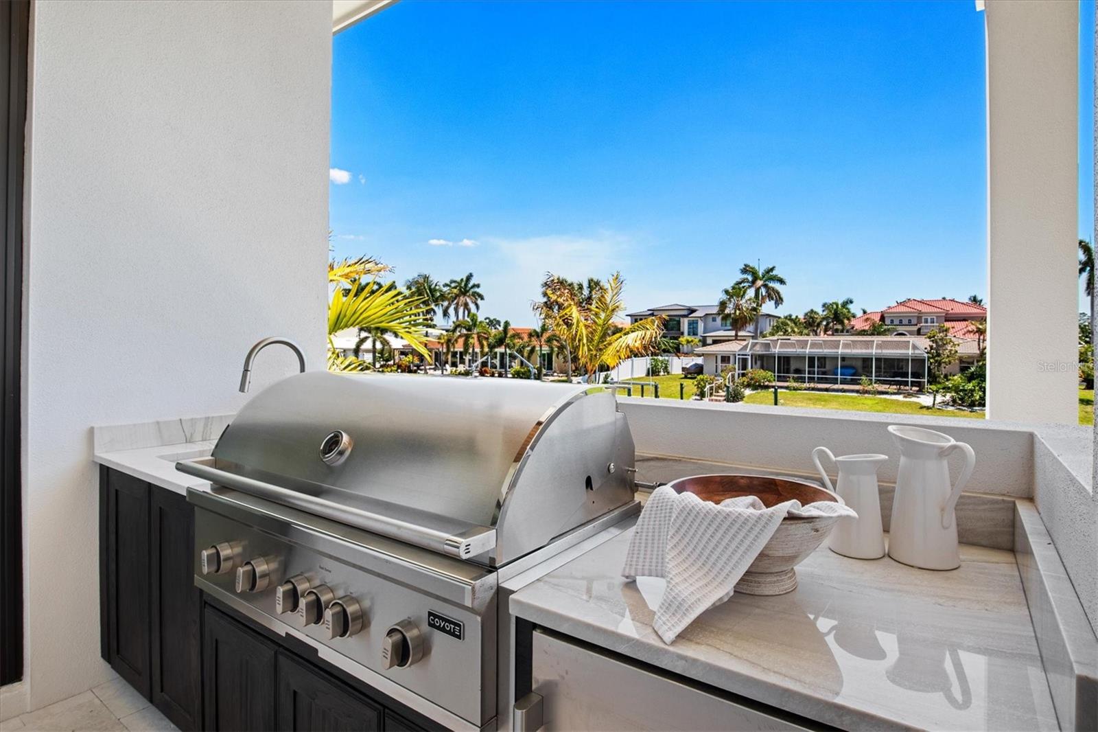 COUNTRY CLUB SHORES IV - Residential