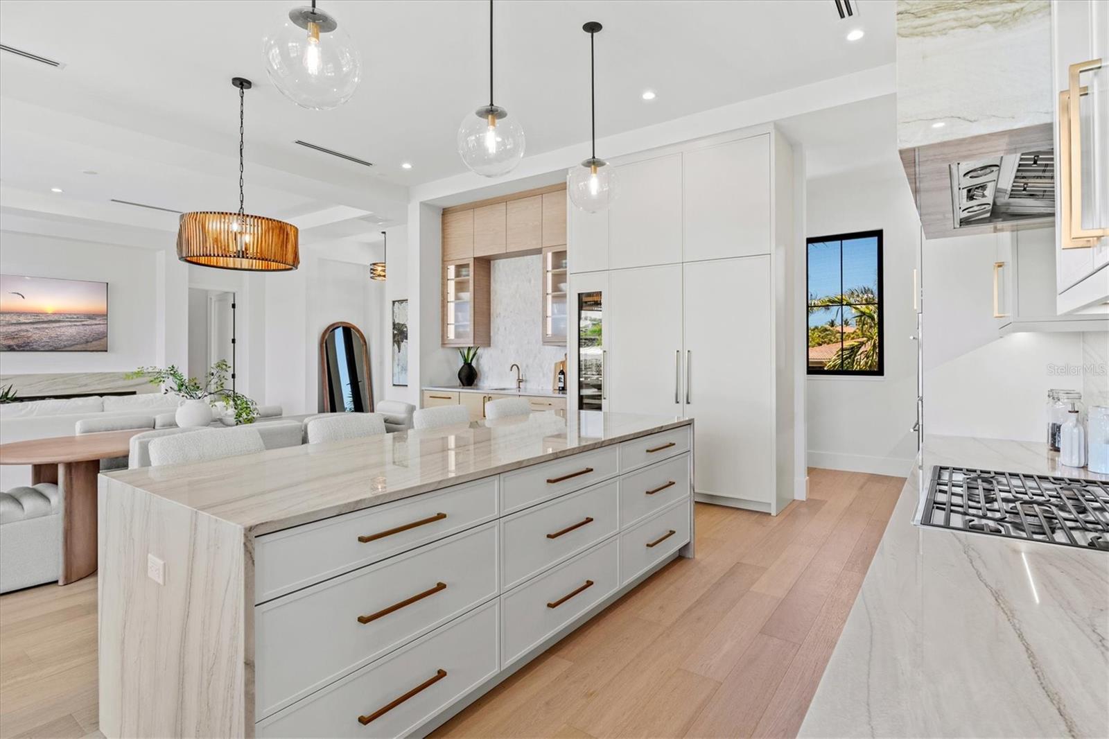 COUNTRY CLUB SHORES IV - Residential