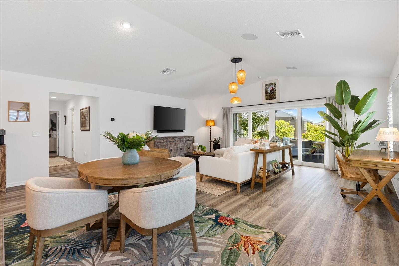 VILLAGE OF SHADY BROOK - Residential