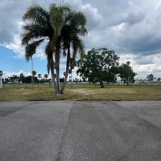GOLF LAKES RESIDENTS CO-OP - Land