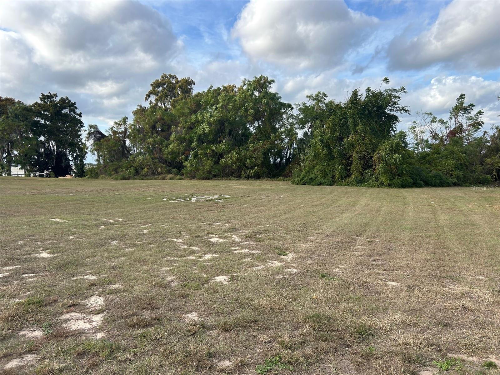 LEESBURG WATERS EDGE SUB - Land