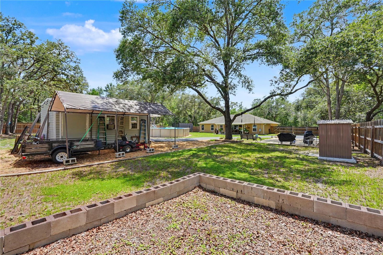 RAINBOW LAKES ESTATES - Residential