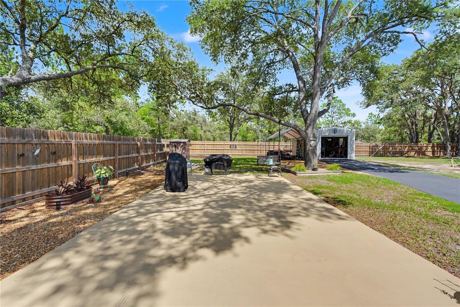 RAINBOW LAKES ESTATES - Residential