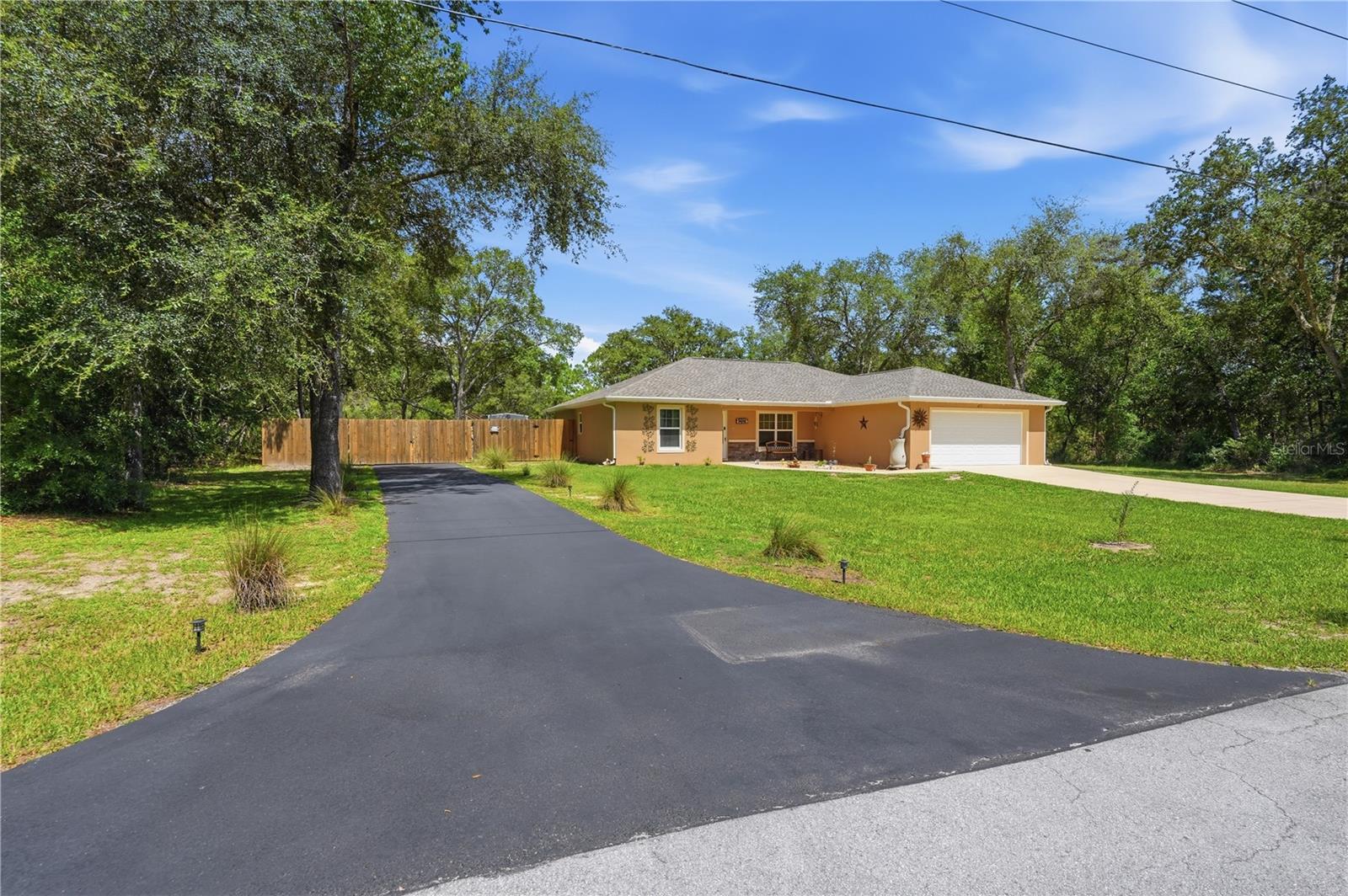 RAINBOW LAKES ESTATES - Residential