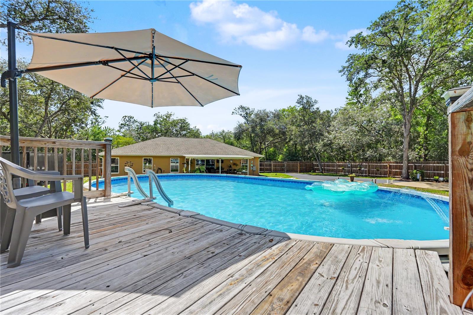 RAINBOW LAKES ESTATES - Residential