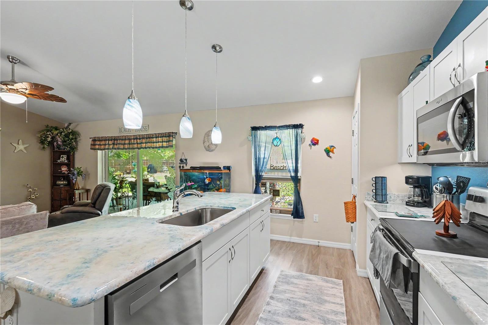 RAINBOW LAKES ESTATES - Residential