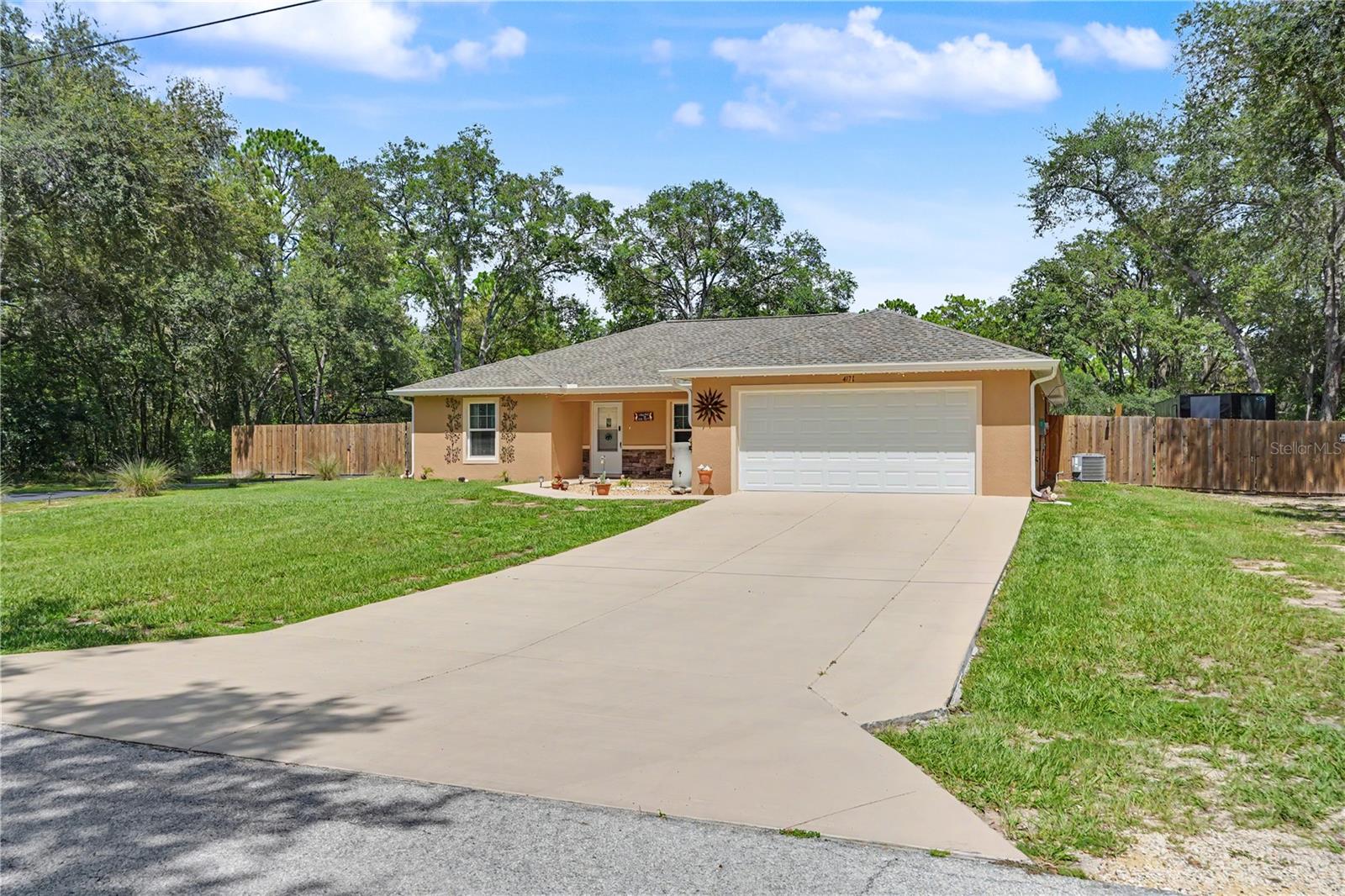 RAINBOW LAKES ESTATES - Residential