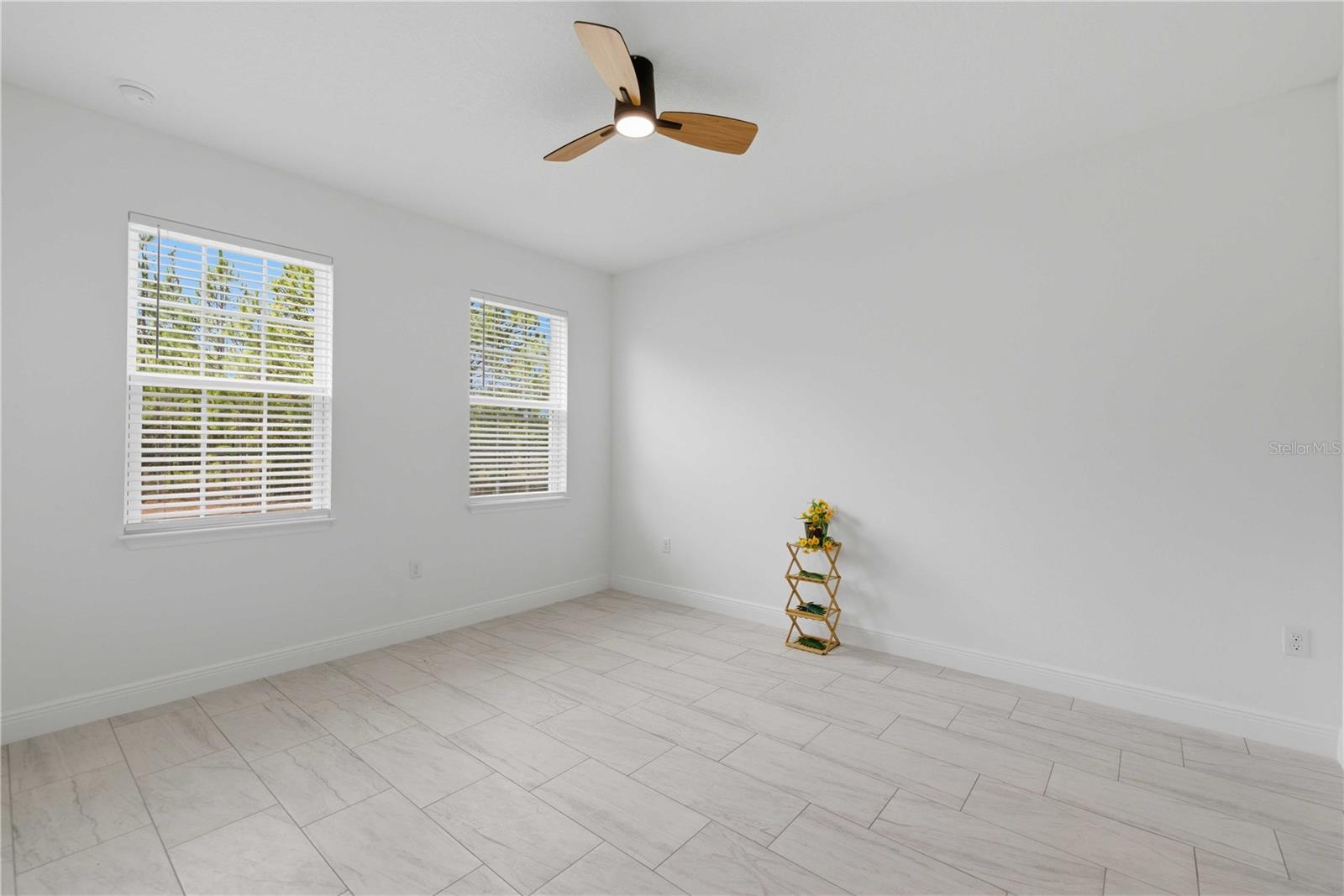 CITRUS SPGS UNIT 27 - Residential