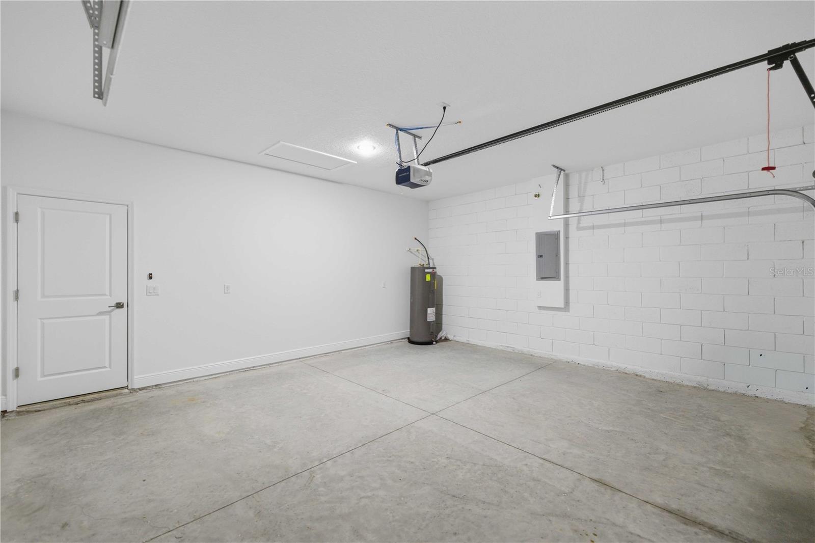 CITRUS SPGS UNIT 27 - Residential