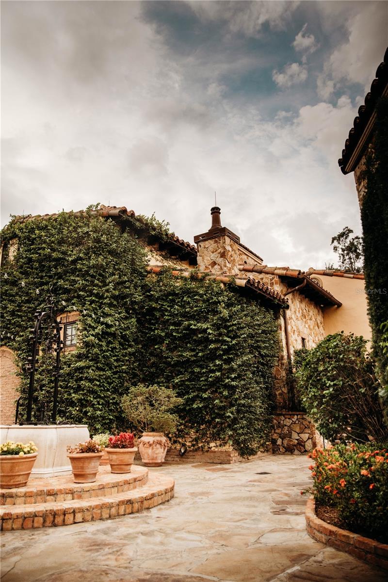 BELLA COLLINA HILLTOP - Land