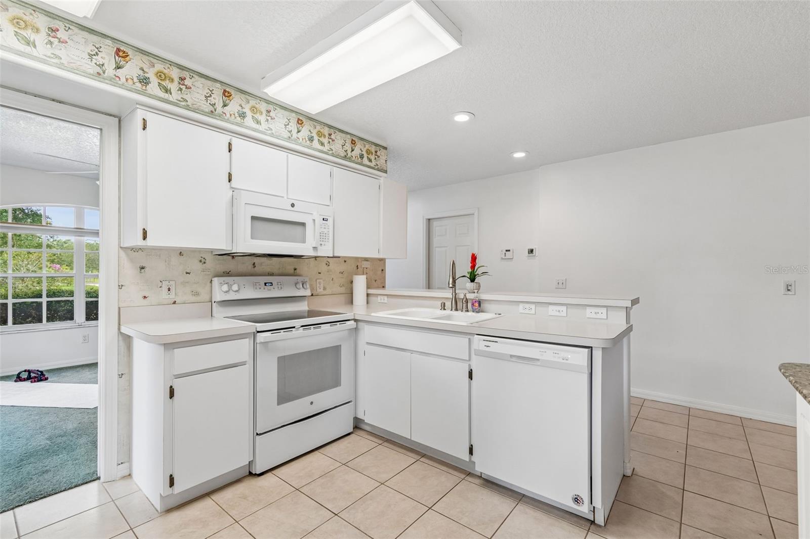 CRYSTAL LAKES REV - Residential