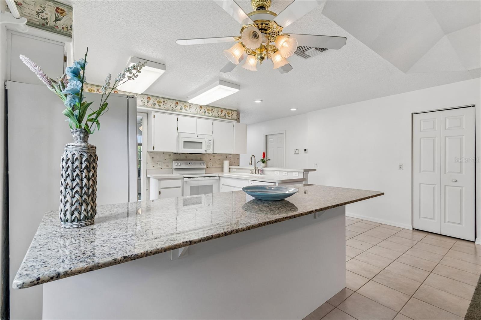 CRYSTAL LAKES REV - Residential