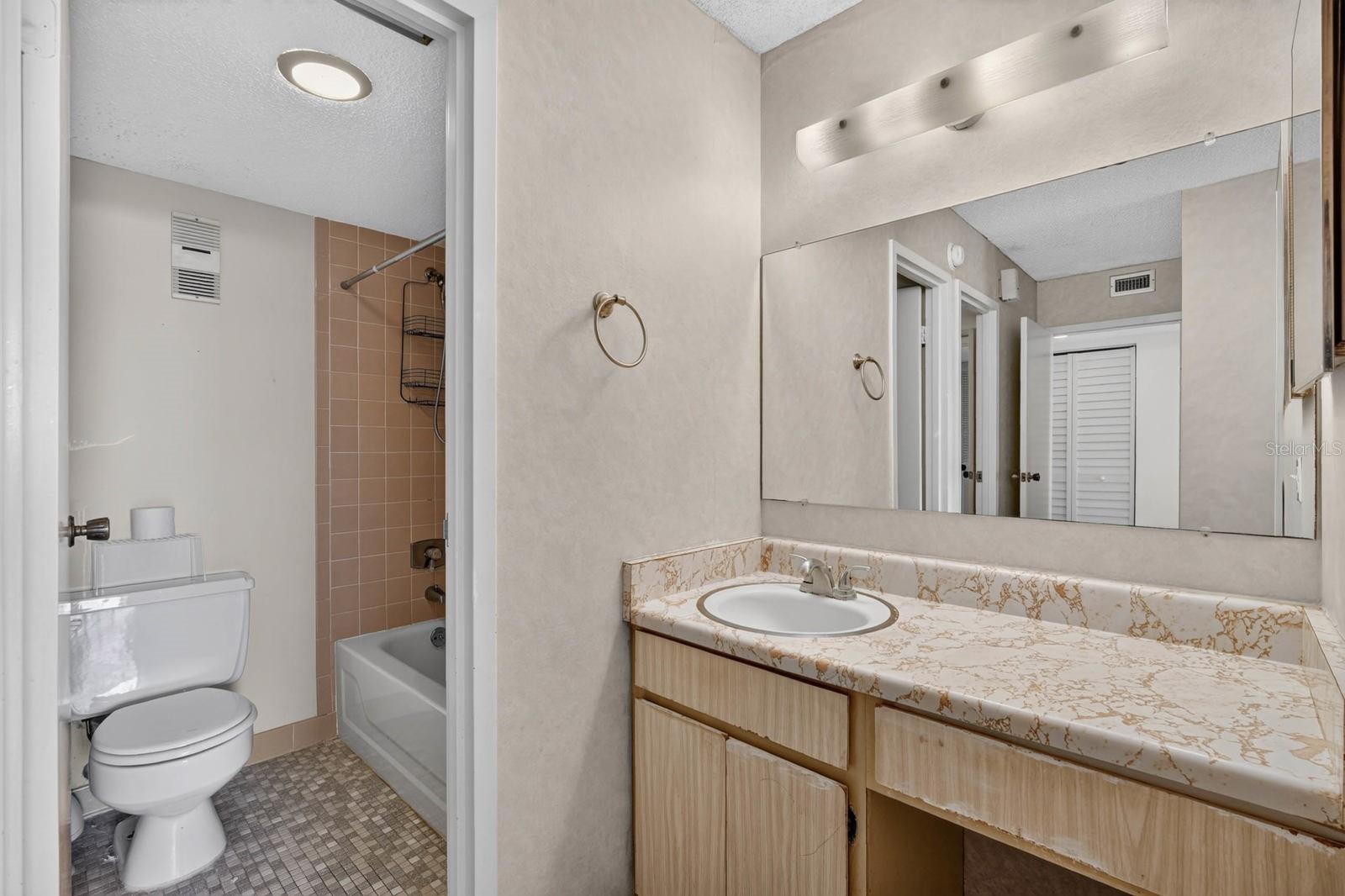 BAYSHORE BATH & TENNIS CLUB CONDO - Residential