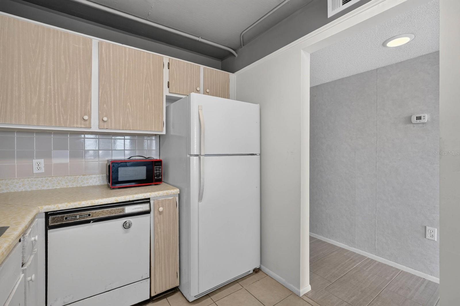 BAYSHORE BATH & TENNIS CLUB CONDO - Residential