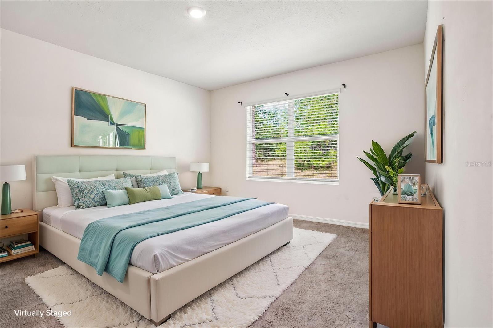 LAKE DIAMOND NORTH - Residential