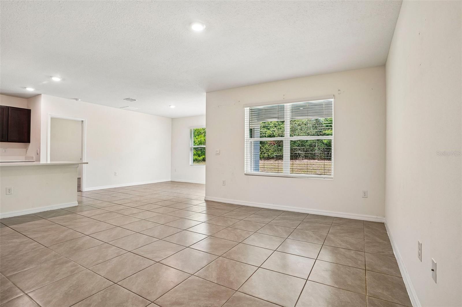 LAKE DIAMOND NORTH - Residential