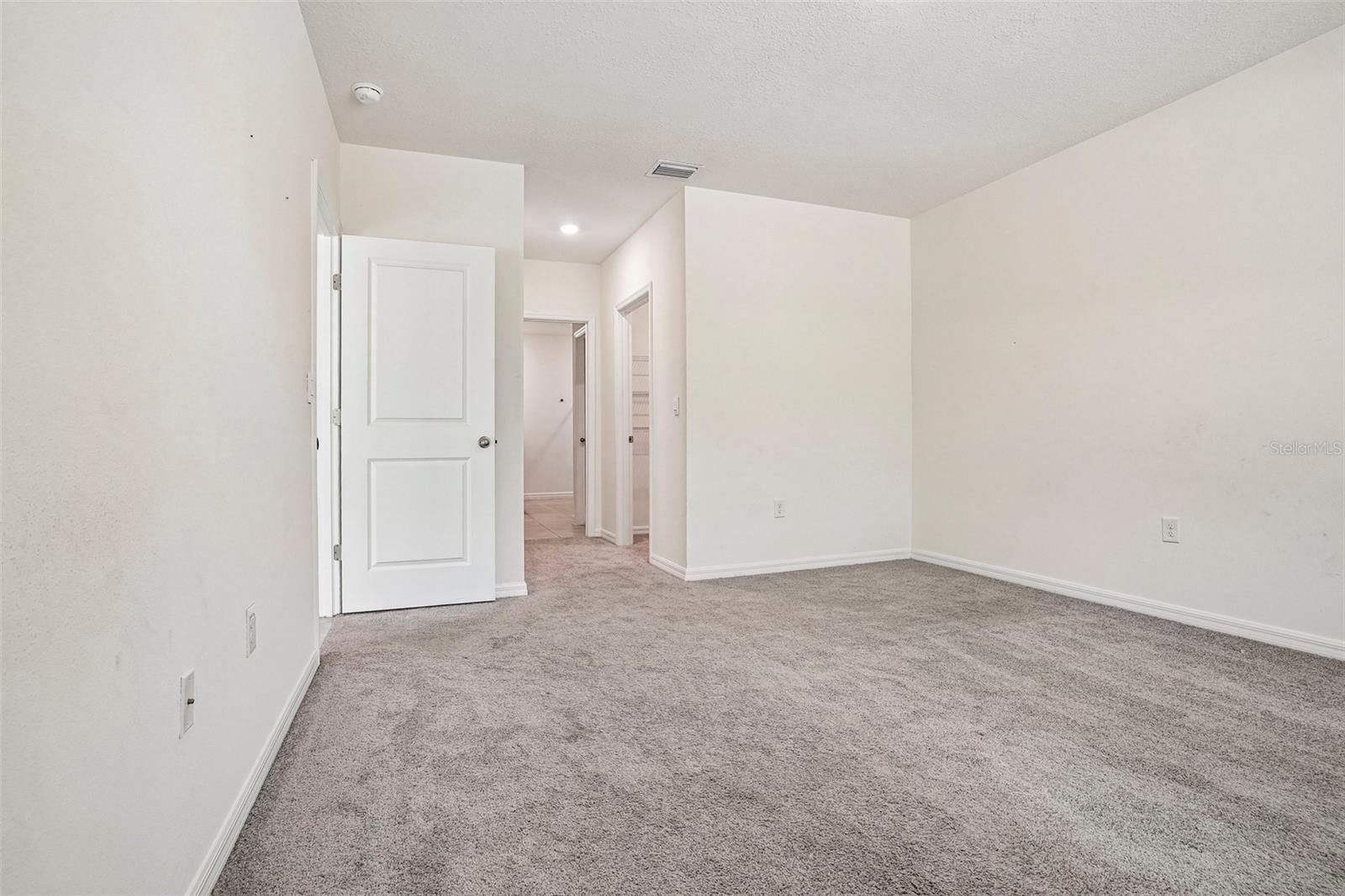 LAKE DIAMOND NORTH - Residential