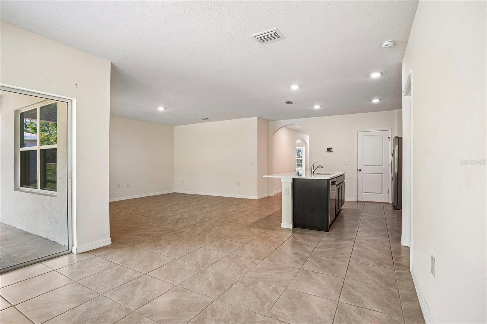 LAKE DIAMOND NORTH - Residential