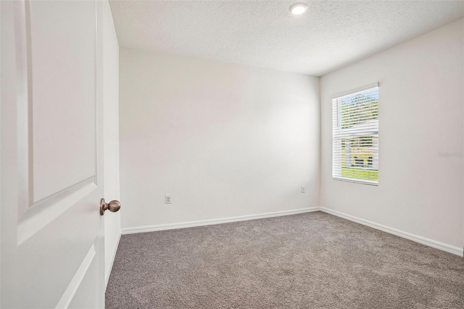 LAKE DIAMOND NORTH - Residential