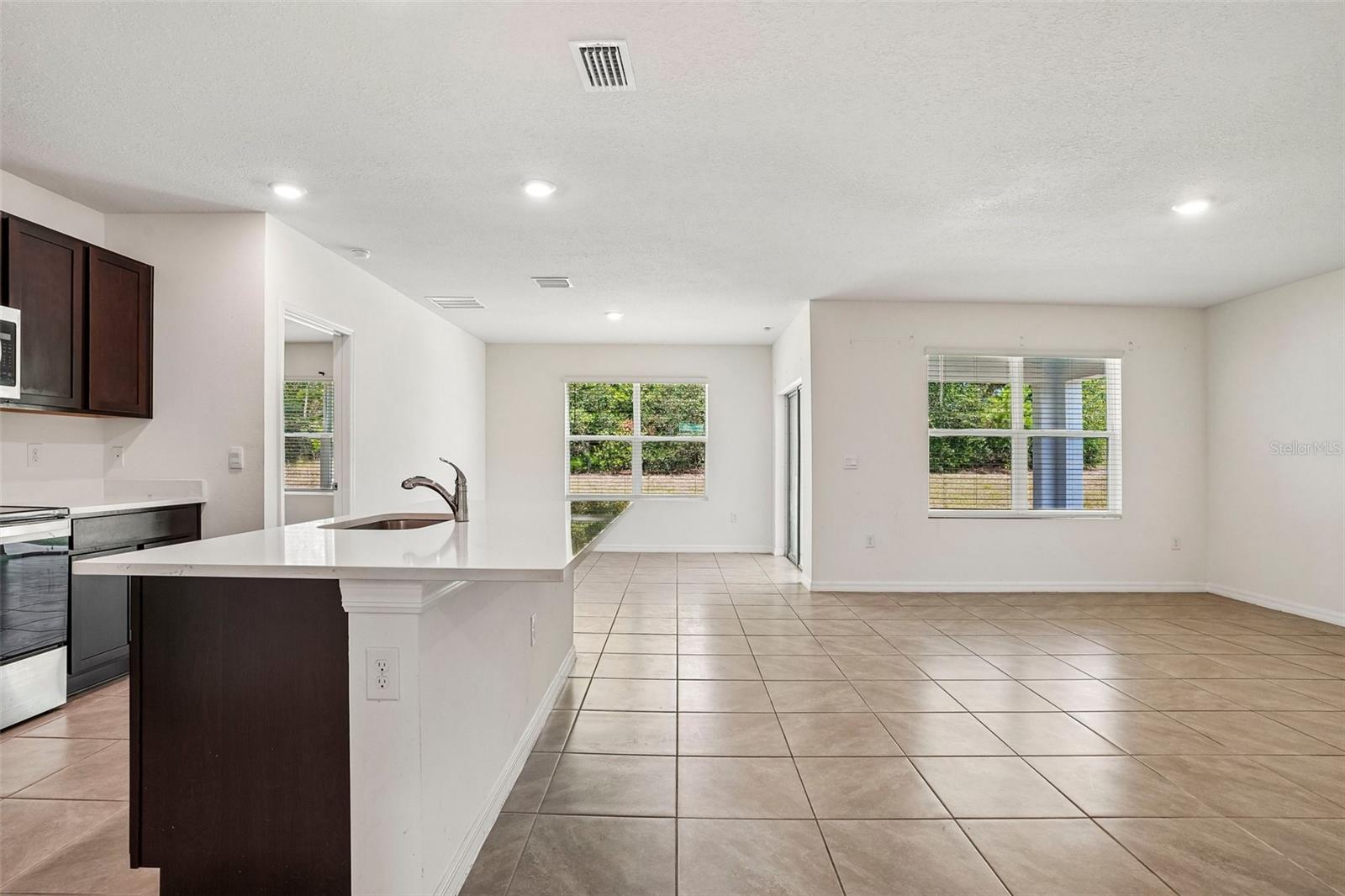 LAKE DIAMOND NORTH - Residential