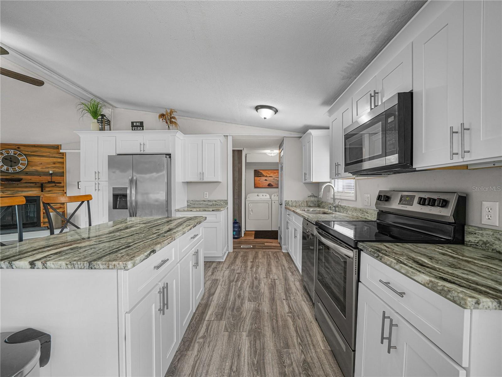 MONEYTREE RANCHETTES SUB - Residential