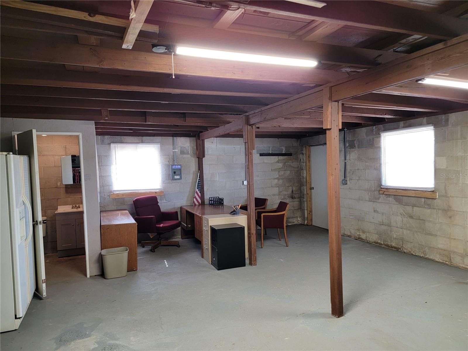 BILTMORE PARK SUB - Residential Income