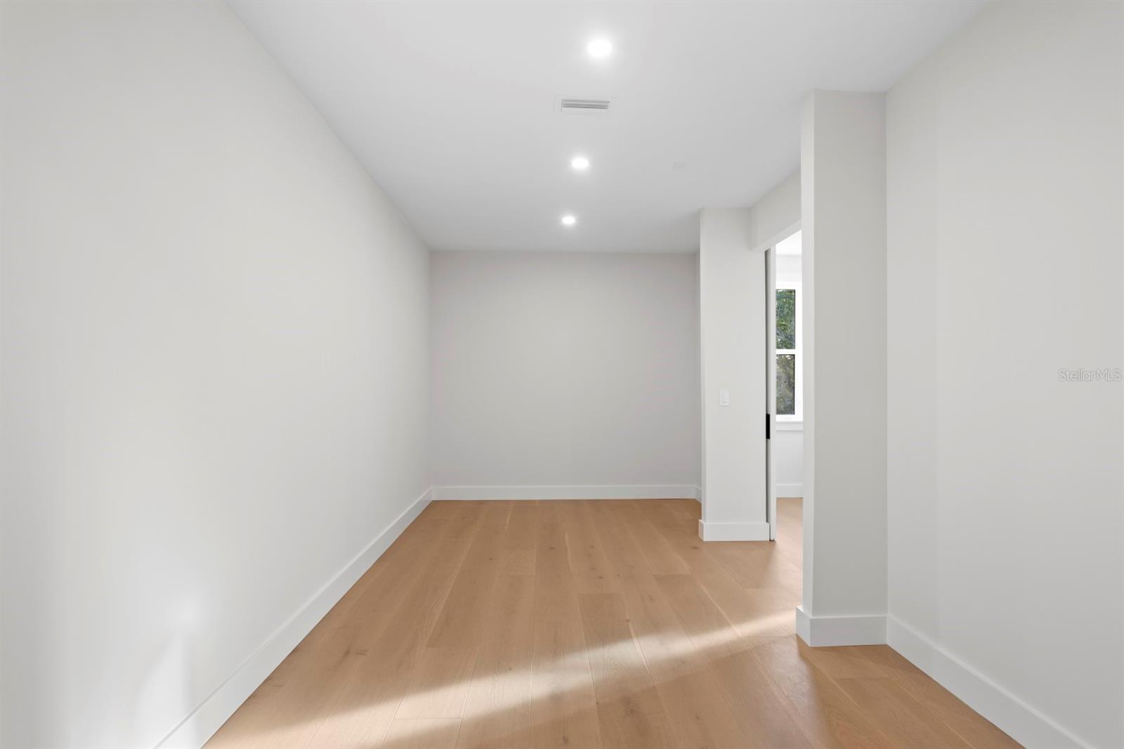 SUNSET PARK - Residential