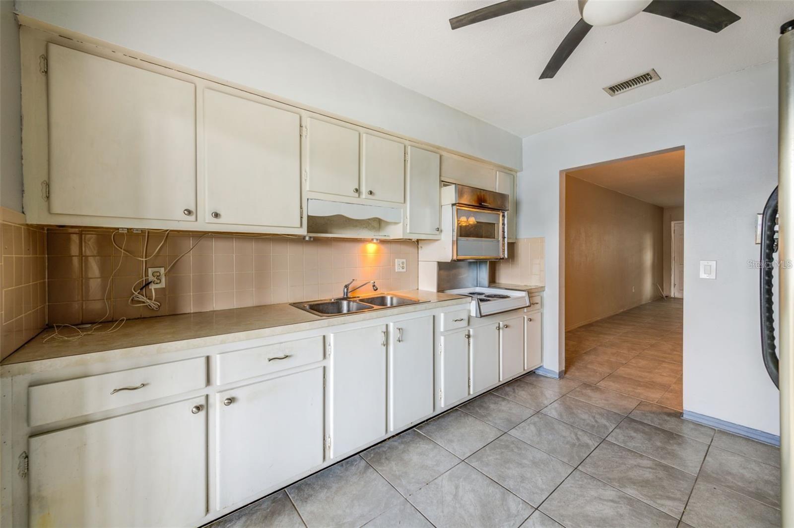 DISSTON ARMS APTS CONDO - Residential Lease