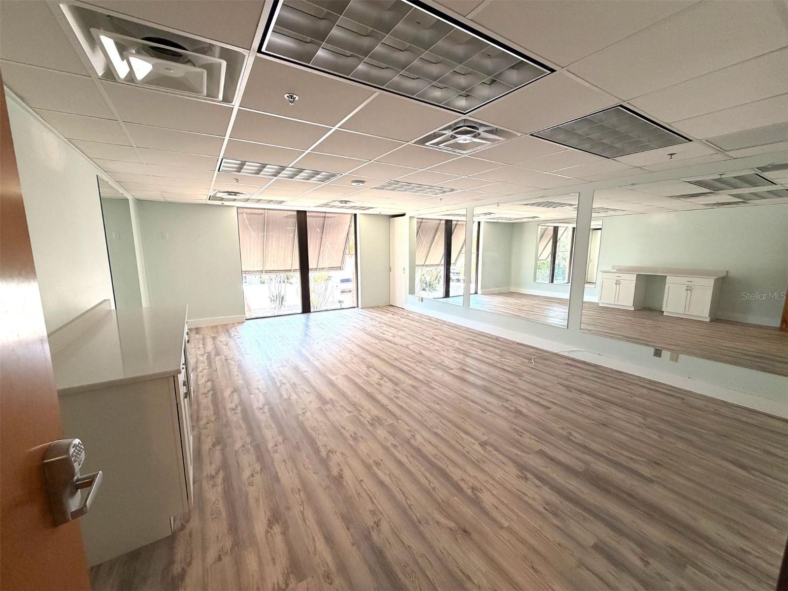 SAINT ARMANDS DIV JOHN RINGLING ESTATES - Commercial Sale
