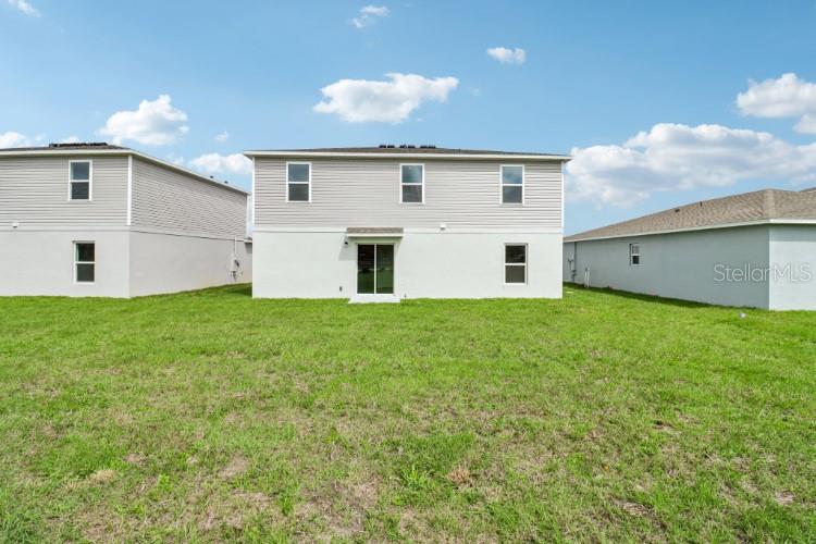GRAND OAKS ON LAKE DAMON - Residential