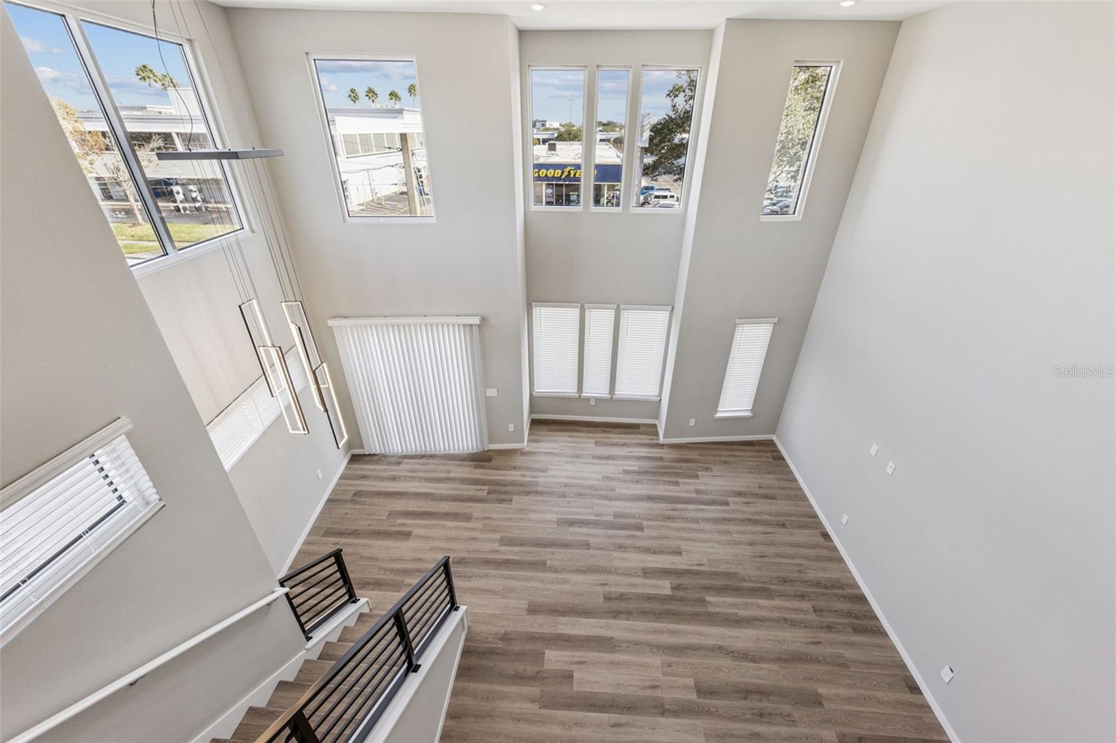 CONCORD COMMONS - Residential Lease
