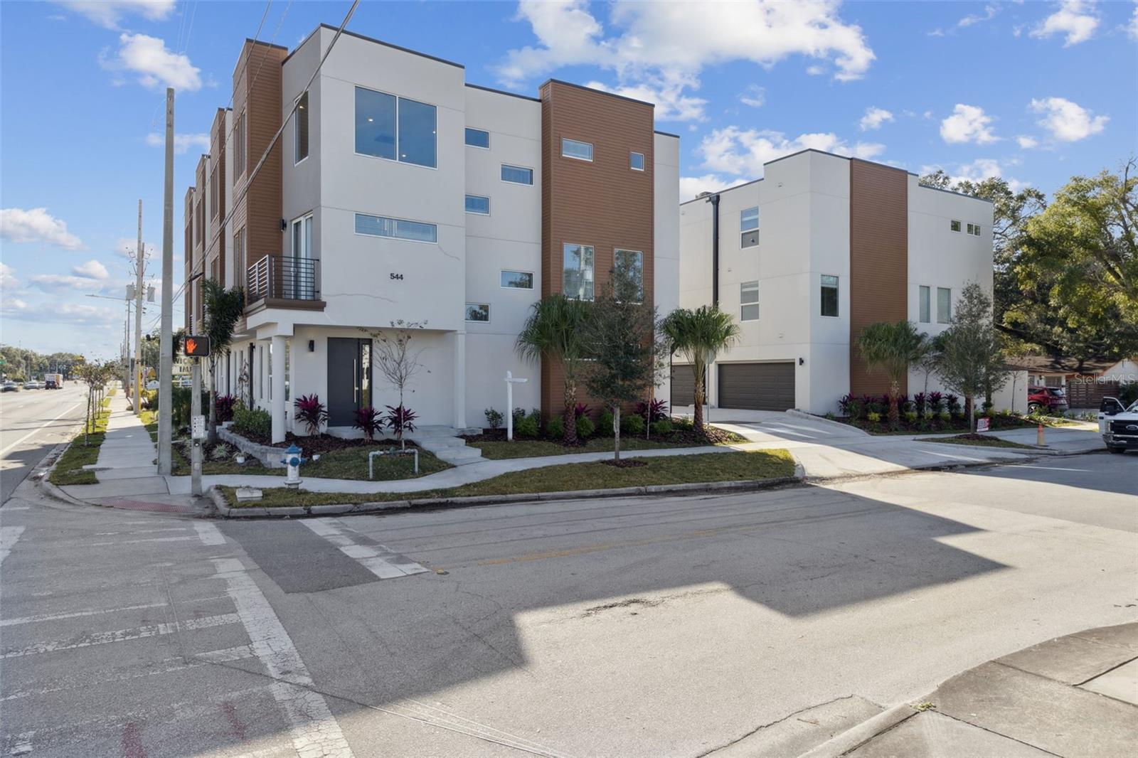 CONCORD COMMONS - Residential Lease