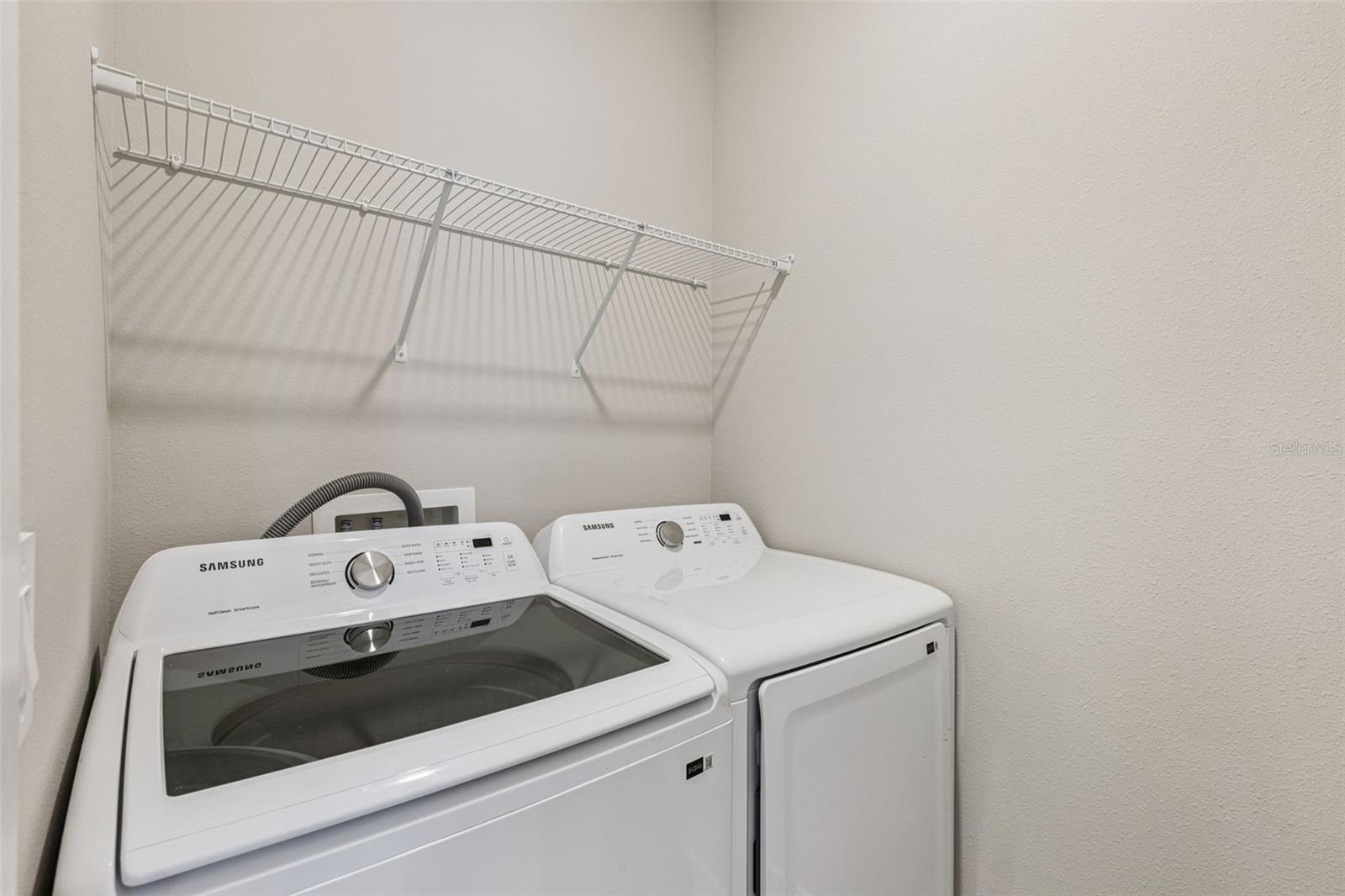 CONCORD COMMONS - Residential Lease