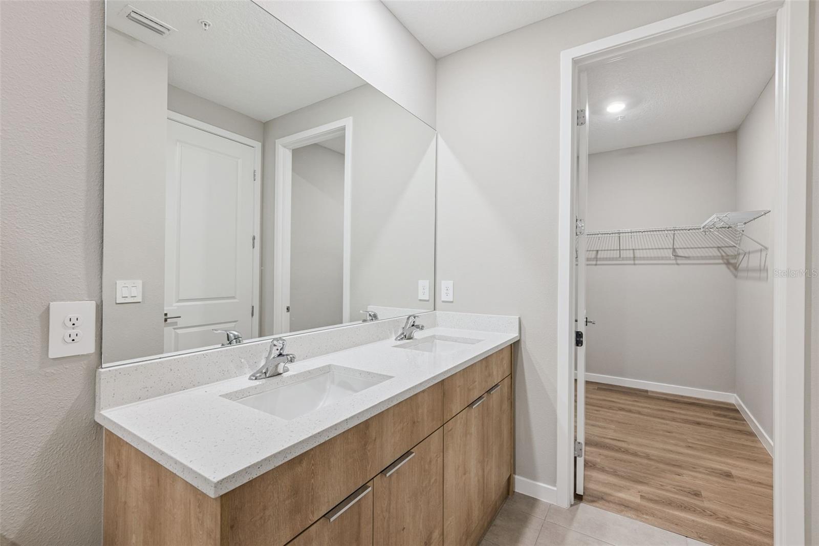 CONCORD COMMONS - Residential Lease