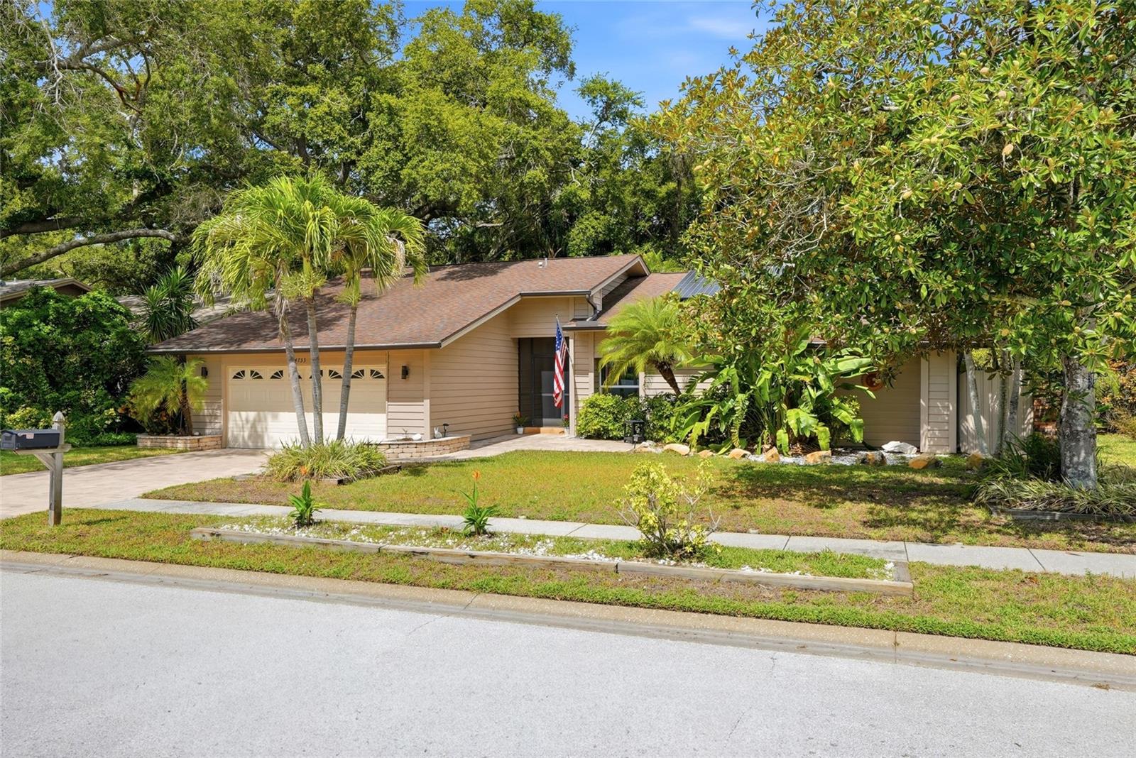 LAKE VALENCIA - - Residential