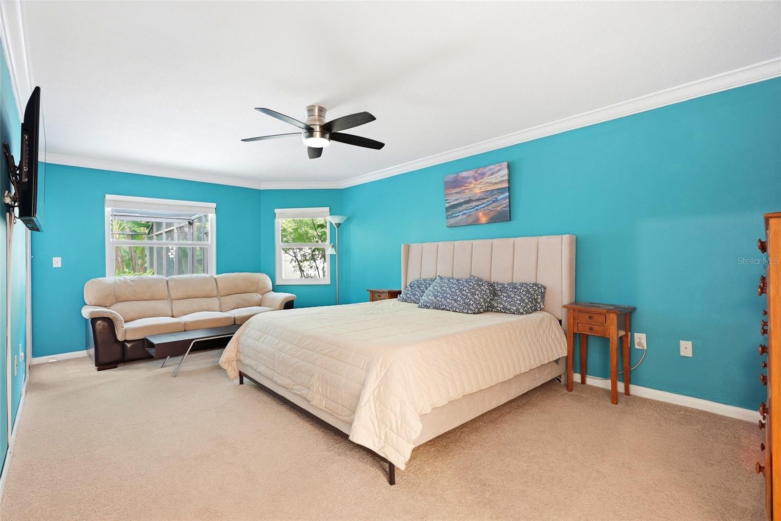 LAKE VALENCIA - - Residential