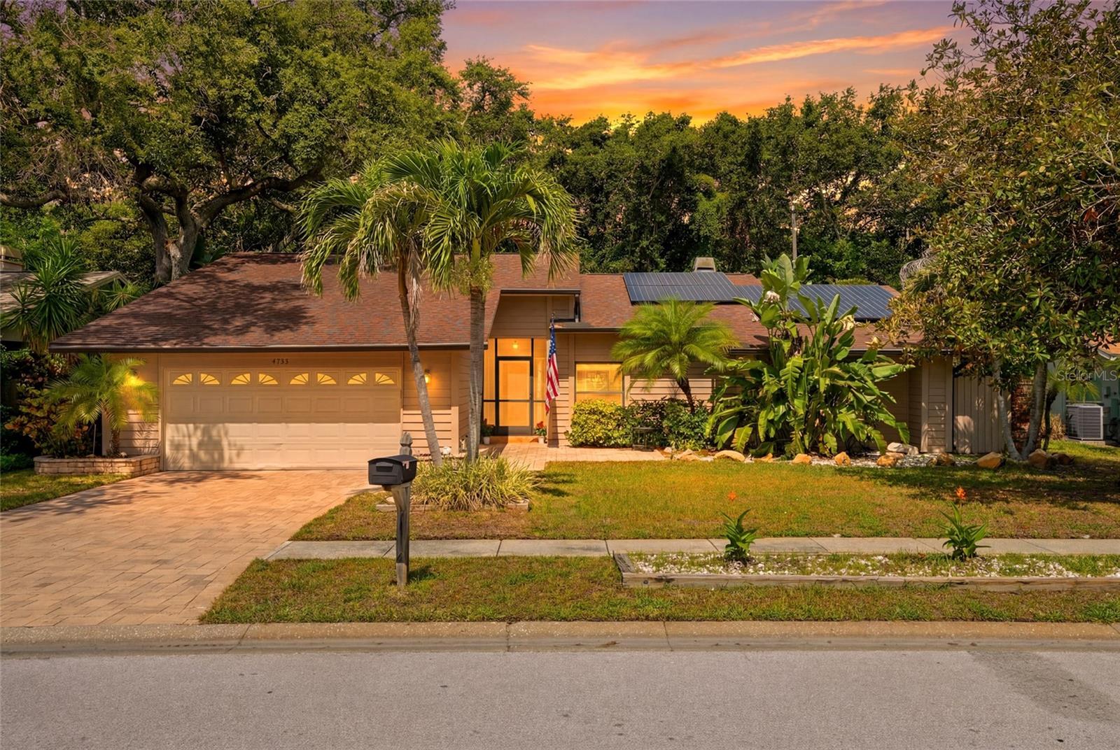 LAKE VALENCIA - - Residential