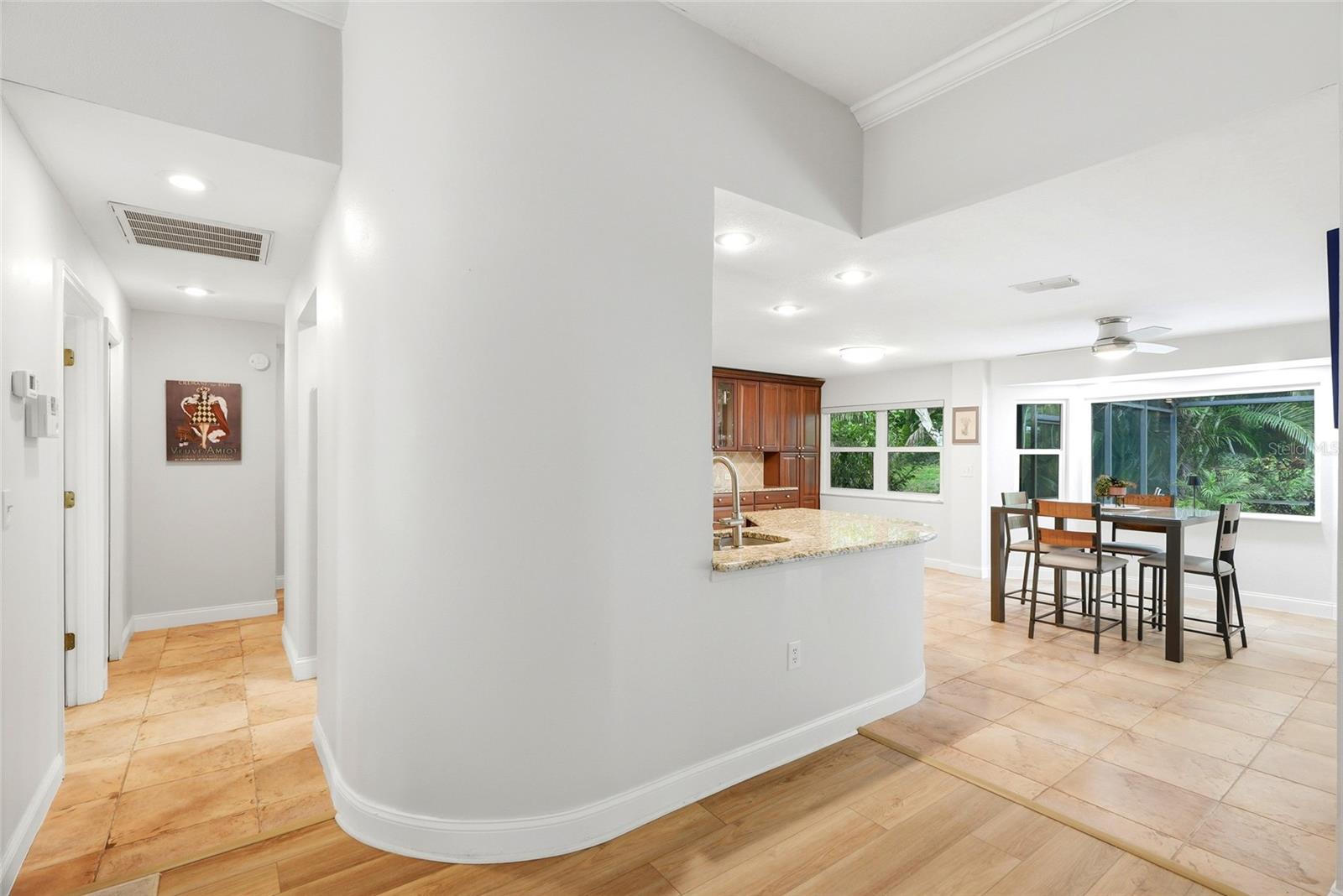 LAKE VALENCIA - - Residential