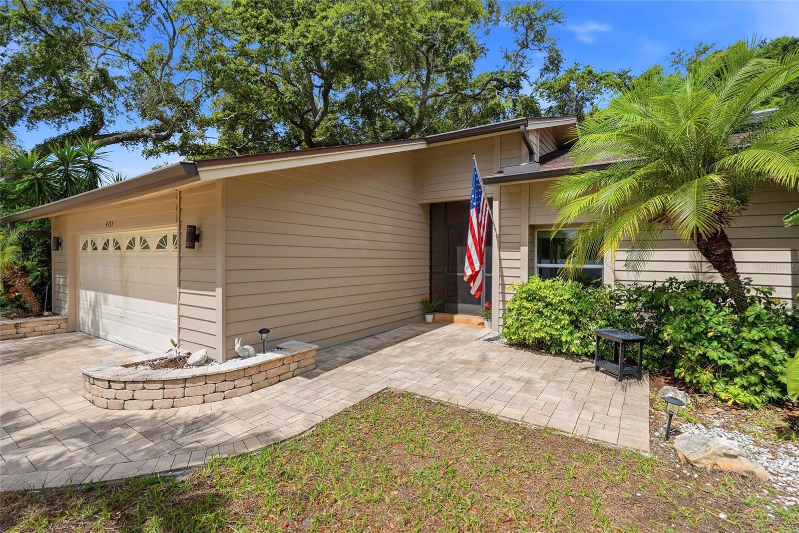 LAKE VALENCIA - - Residential
