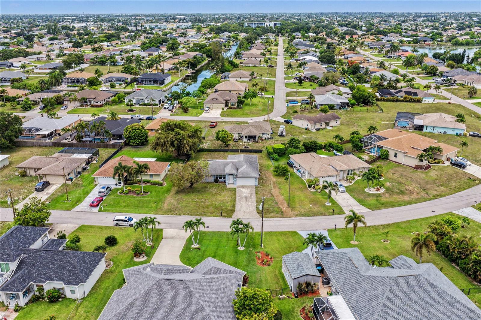 CAPE CORAL - Residential