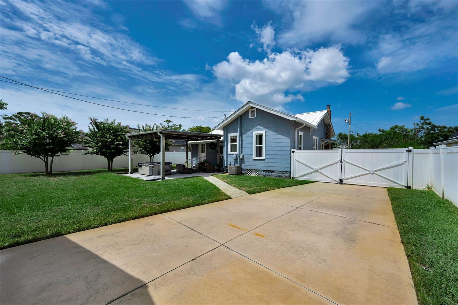 BELVIDERE - Residential