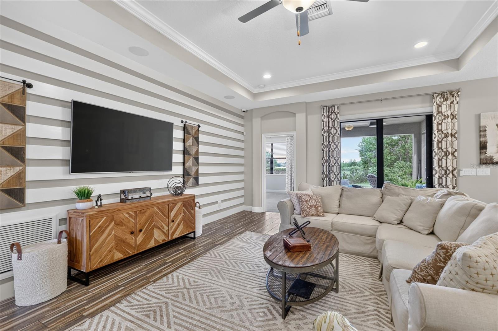 LAKESIDE PH 3 - Residential