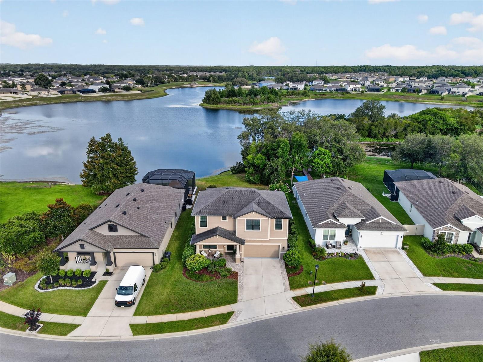 LAKESIDE PH 3 - Residential