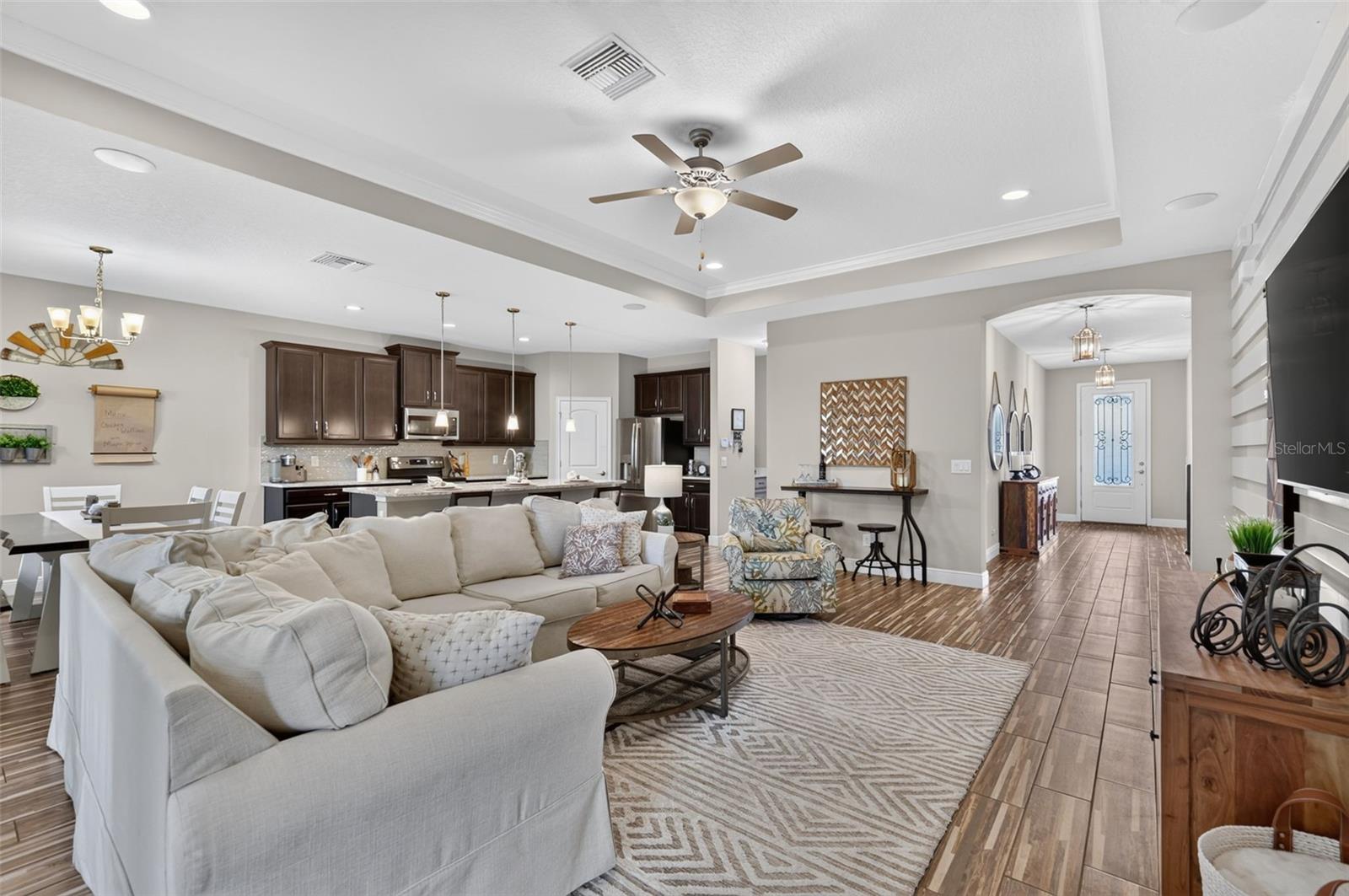LAKESIDE PH 3 - Residential
