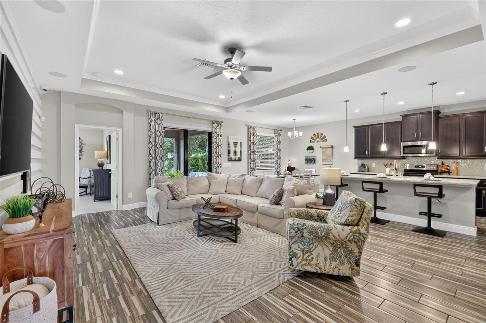LAKESIDE PH 3 - Residential