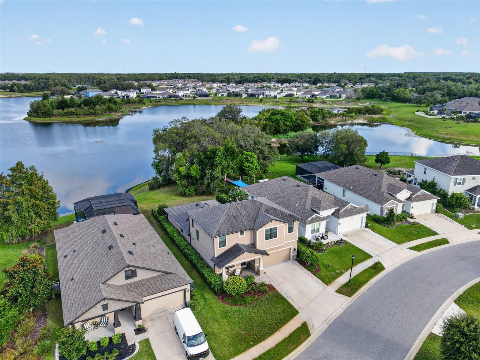 LAKESIDE PH 3 - Residential