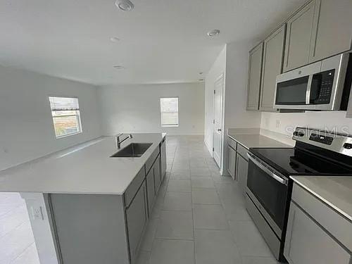 LEOMAS LNDG PH 1 - Residential Lease