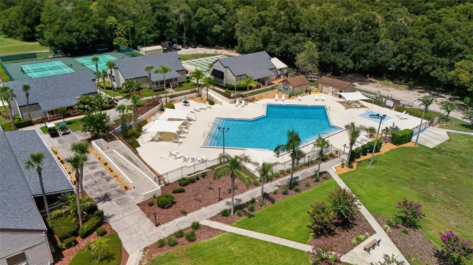 ZELLWOOD STATION; CITRUS RIDGE VILLA CONDO - Residential